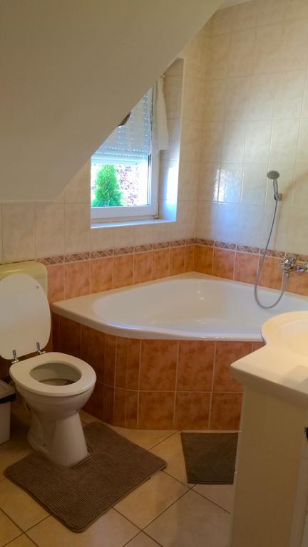 Aurora Premium Home Győr Esterno foto